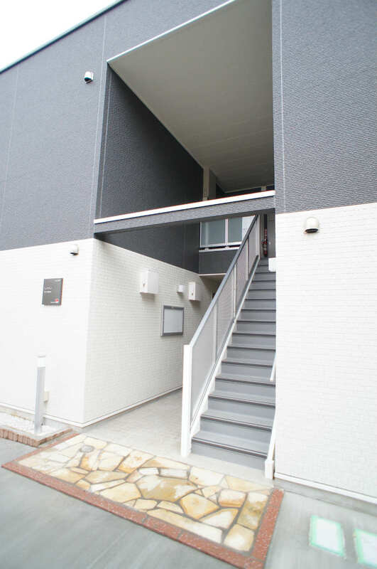 21/30 エントランス