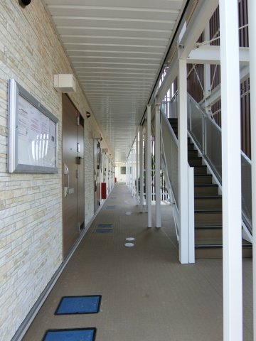 19/19 エントランス