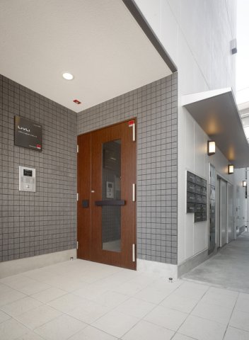 2/4 エントランス