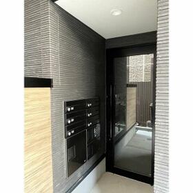 15/15 エントランス