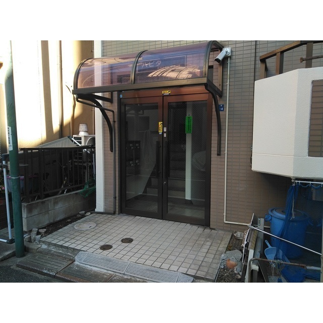 2/2 エントランス