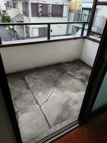 13/23 バルコニー