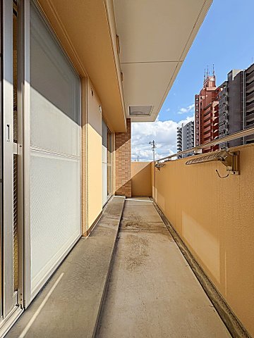 20/28 バルコニー