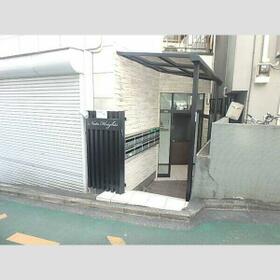 15/15 エントランス