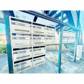 16/16 エントランス