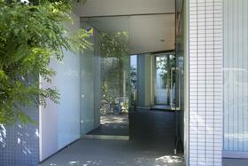 13/13 エントランス