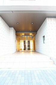 2/2 エントランス