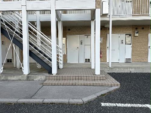 8/10 エントランス