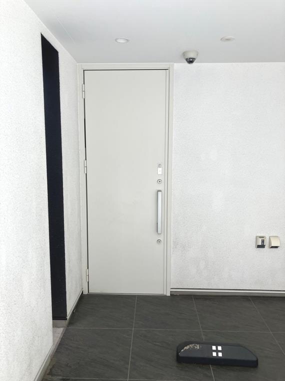 19/20 エントランス