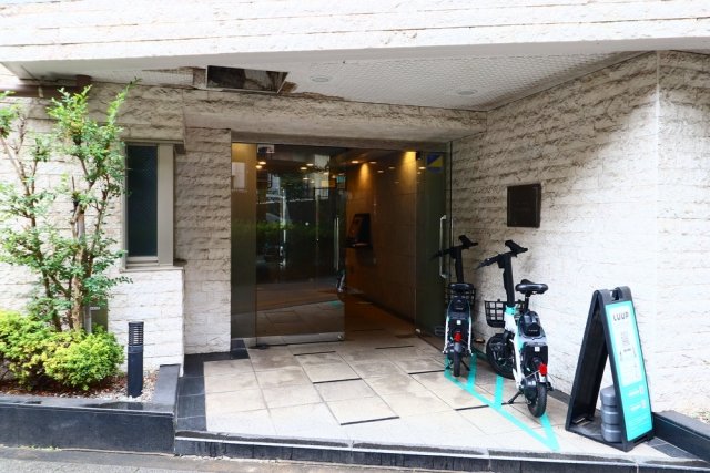 19/22 エントランス