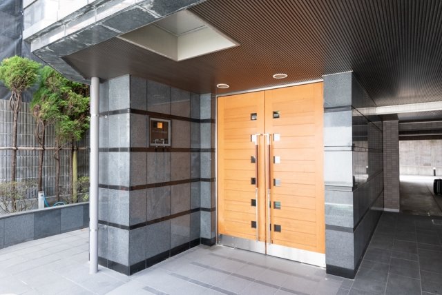 17/23 エントランス