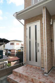 16/26 エントランス