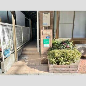 4/5 エントランス