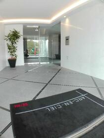 9/11 エントランス