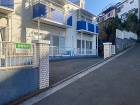 13/13 エントランス