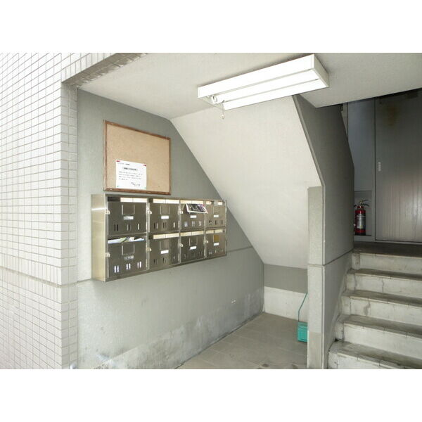 3/3 エントランス