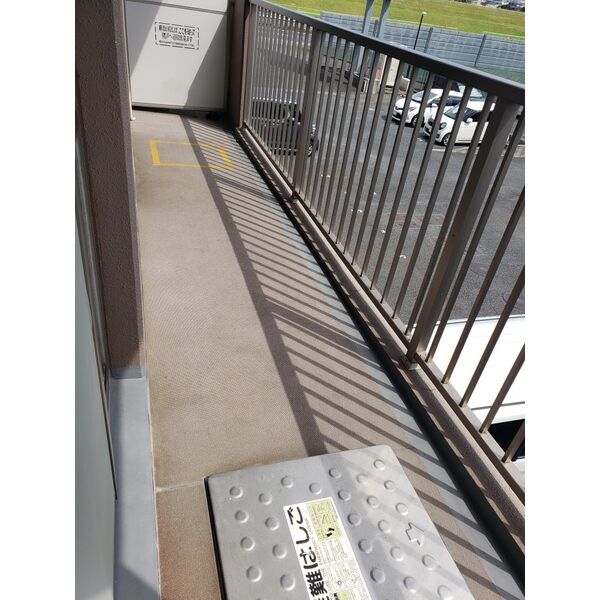 13/20 バルコニー