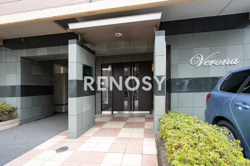 2/2 エントランス