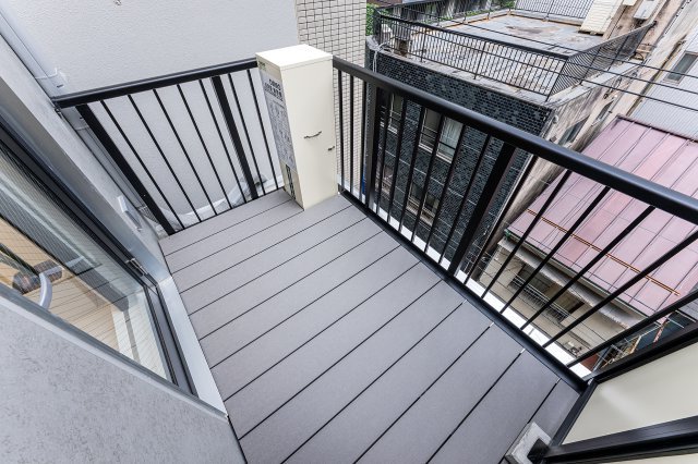 13/23 バルコニー