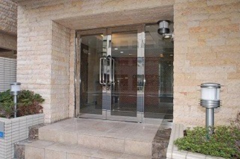 14/22 エントランス