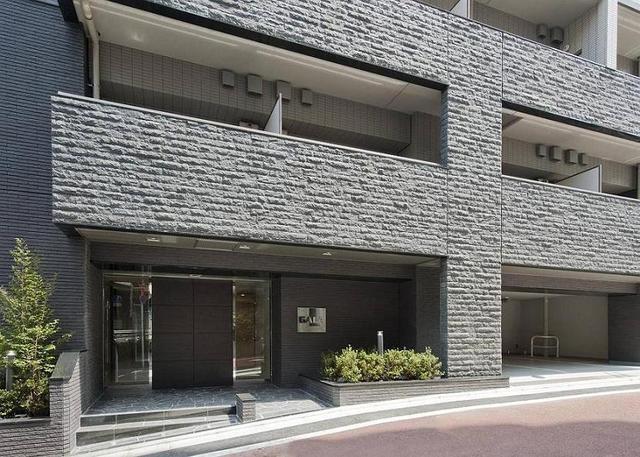 25/28 エントランス