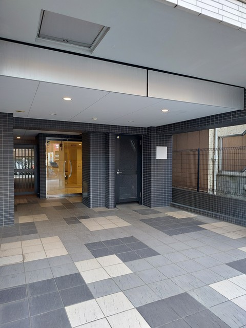 2/3 エントランス