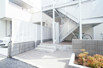 2/3 エントランス