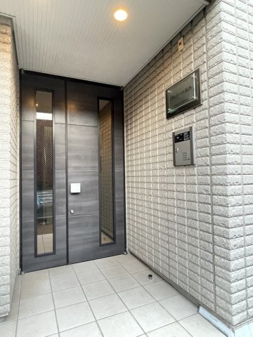 2/2 エントランス