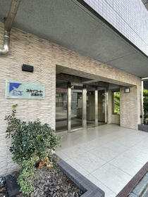 16/16 エントランス