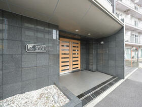 2/2 エントランス