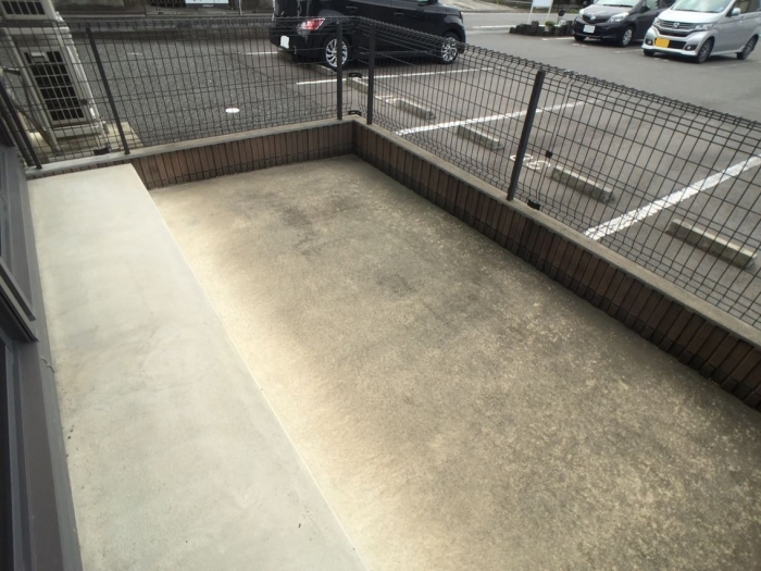 13/23 バルコニー