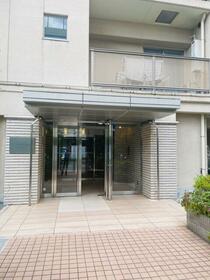 2/2 エントランス