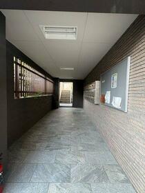 8/8 エントランス