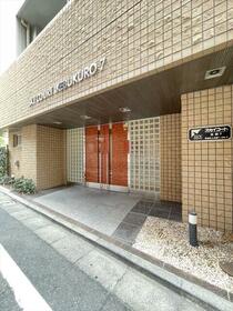 16/16 エントランス