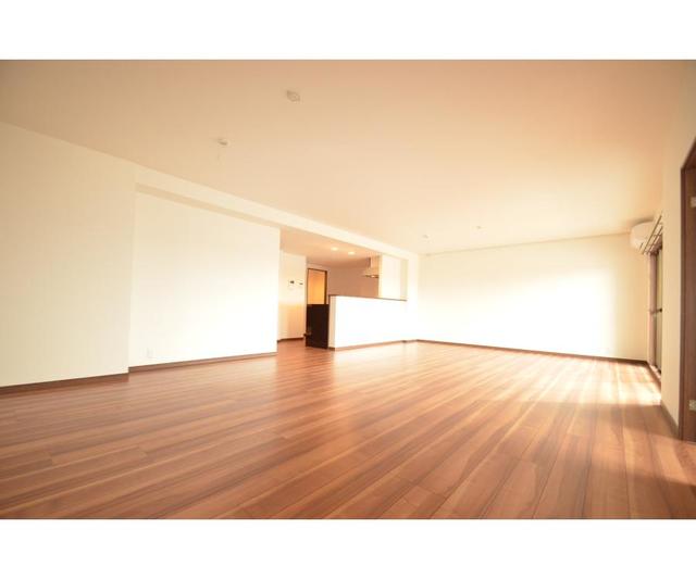 13/29 リビング/ダイニング