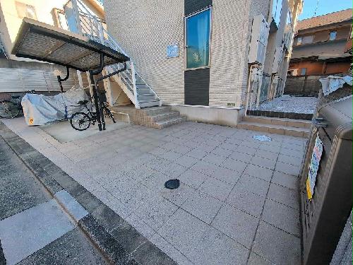 2/5 エントランス