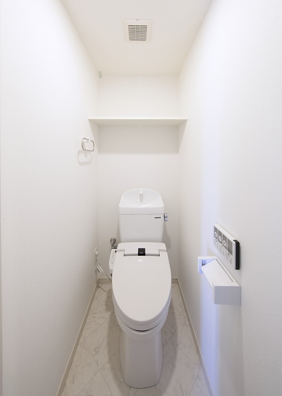 6/8 トイレ