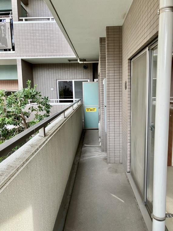 13/18 バルコニー