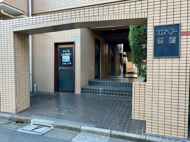 17/27 エントランス