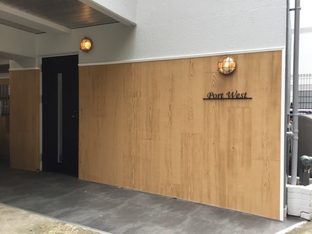 14/21 エントランス