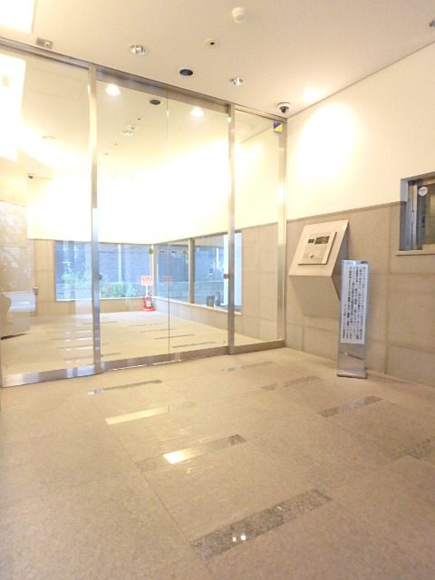 3/8 エントランス