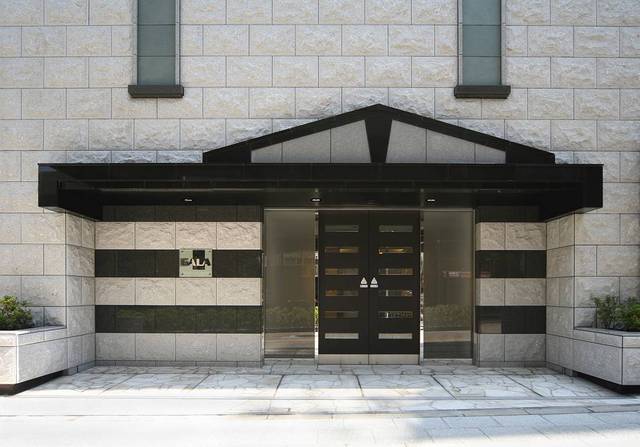 21/28 エントランス