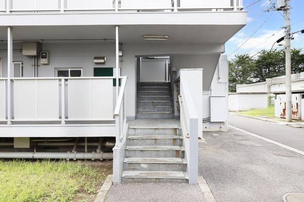 4/5 エントランス