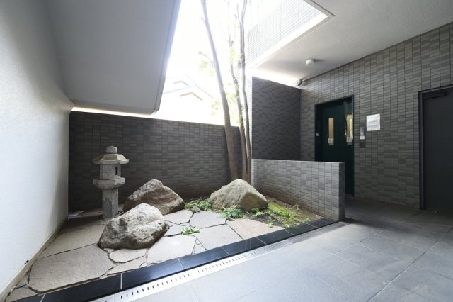 4/5 エントランス