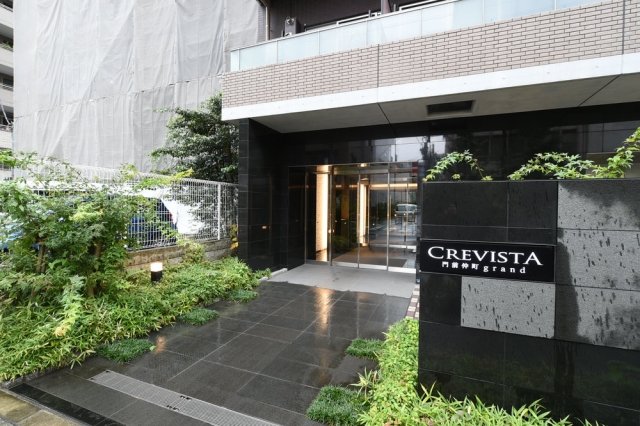 26/30 エントランス