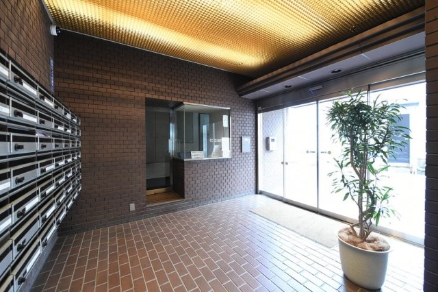 4/5 エントランス