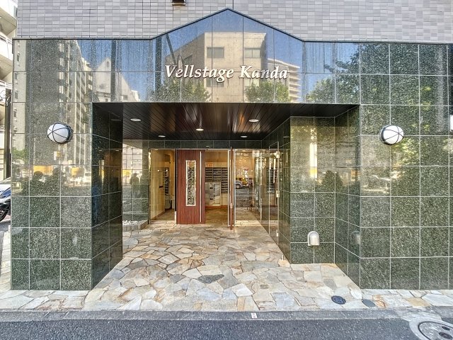 28/30 エントランス