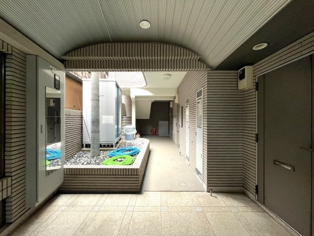 4/5 エントランス