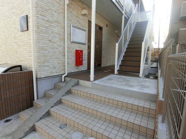 14/14 エントランス