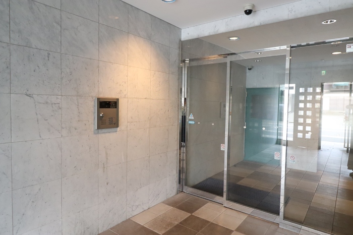 2/3 エントランス